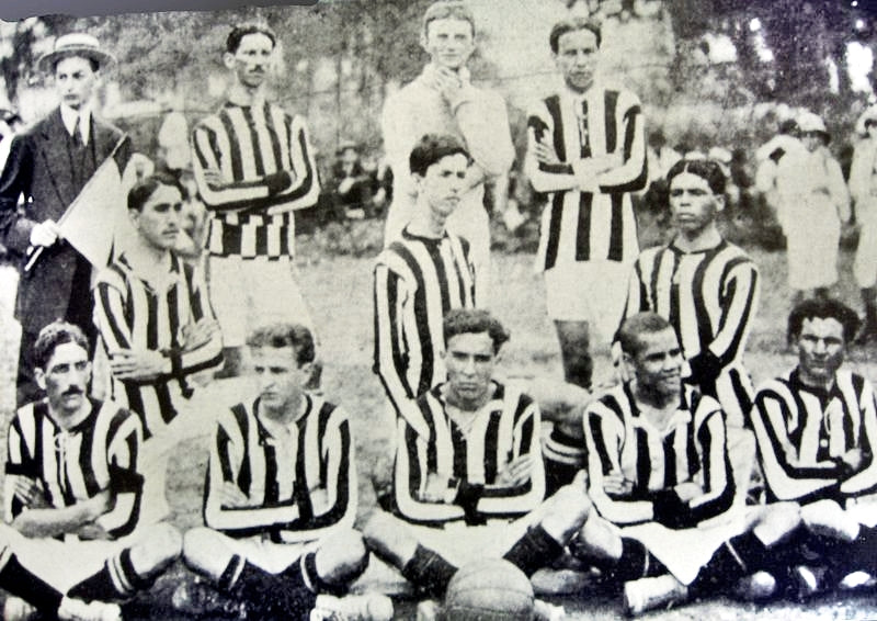 Santos FC – 1863 Football Classics